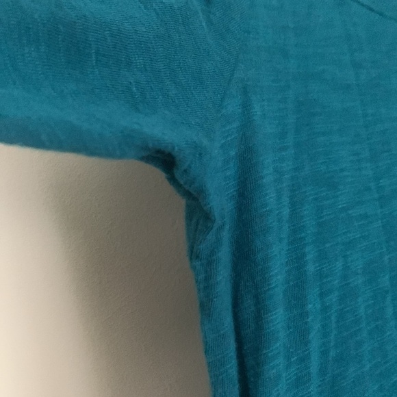 Anthropologie little yellow button shirt - Picture 8 of 9